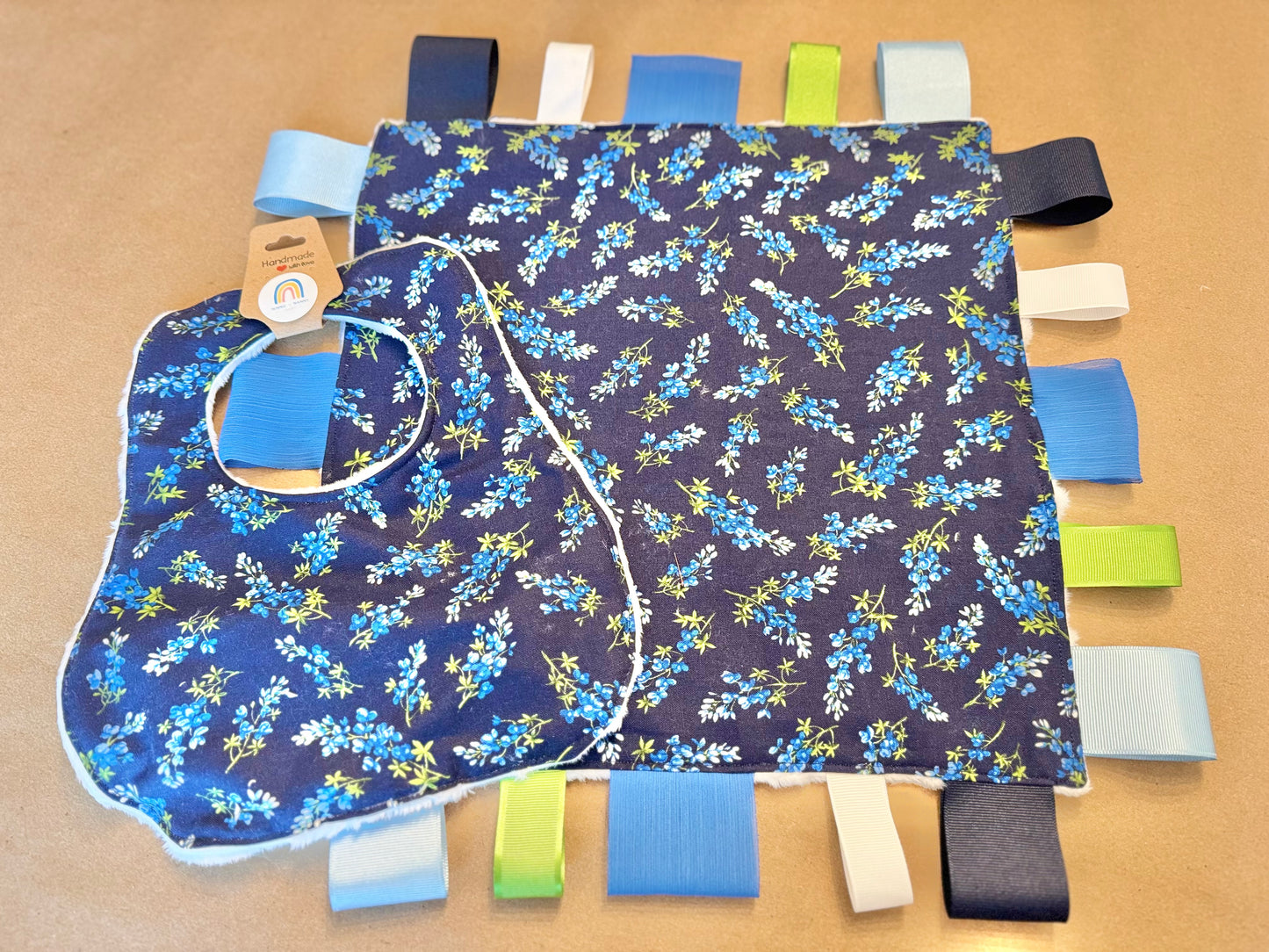 baby infant newborn babies baby gift baby shower gift baby boy baby girl baby shower gift ideas new mom mom-to-be expectant mom baby essentials baby must-haves bandana bib burp cloth sensory tag blanket blankie teether teething ring nursing feeding baby a