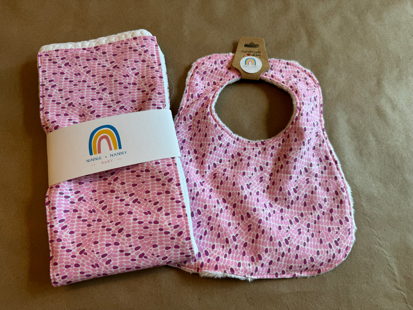 baby infant newborn babies baby gift baby shower gift baby boy baby girl baby shower gift ideas new mom mom-to-be expectant mom baby essentials baby must-haves bandana bib burp cloth sensory tag blanket blankie teether teething ring nursing feeding baby a
