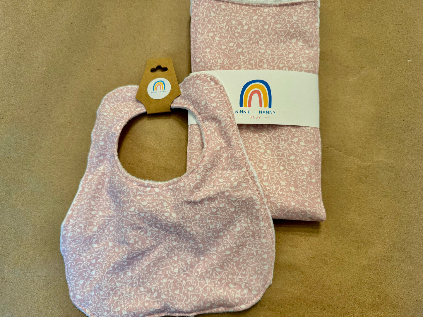 Little Lovebirds : Bib