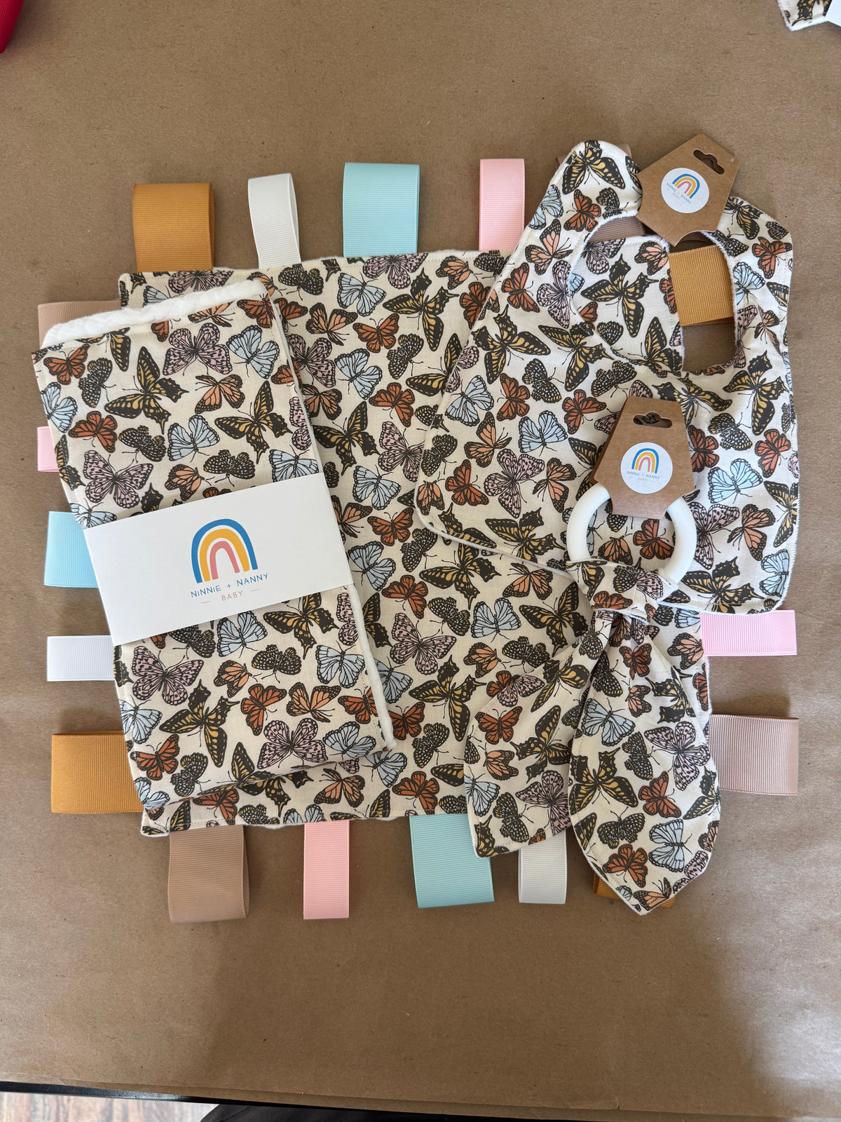 Butterfly Garden : Burp Cloth