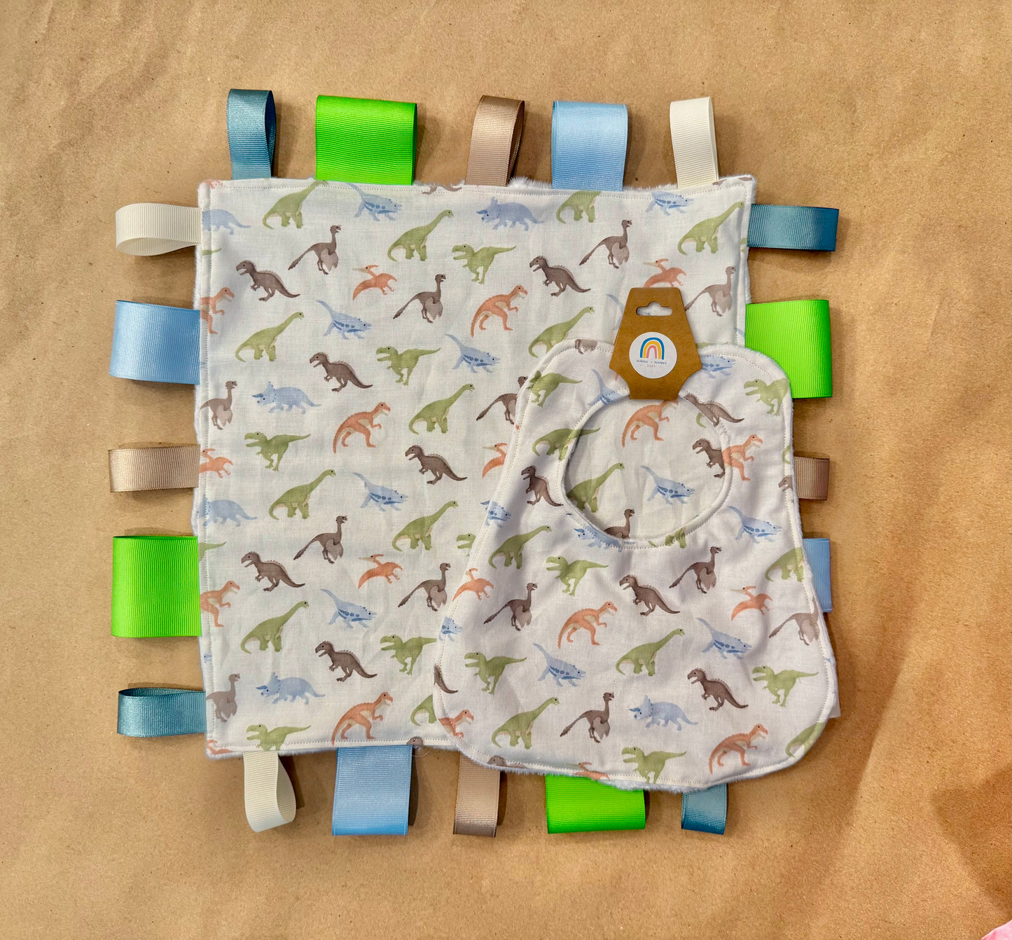 Dinosaur Buddies : Tag Blanket