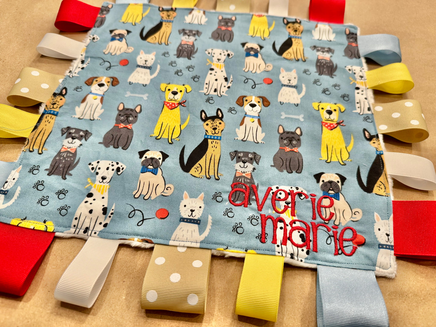 Puppy Love : Tag Blanket