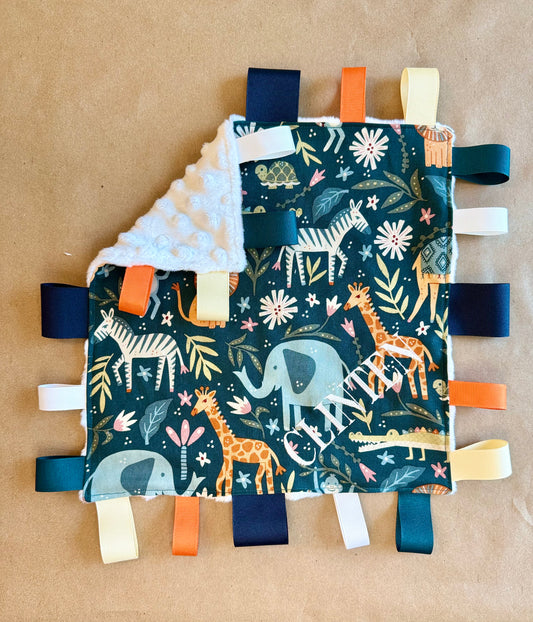 baby infant newborn babies baby gift baby shower gift baby boy baby girl baby shower gift ideas new mom mom-to-be expectant mom baby essentials baby must-haves bandana bib burp cloth sensory tag blanket blankie teether teething ring nursing feeding baby a