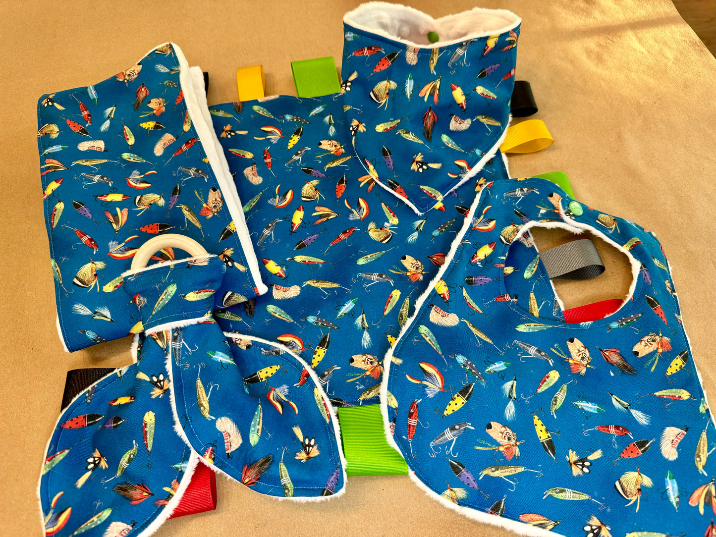 baby infant newborn babies baby gift baby shower gift baby boy baby girl baby shower gift ideas new mom mom-to-be expectant mom baby essentials baby must-haves bandana bib burp cloth sensory tag blanket blankie teether teething ring nursing feeding baby a