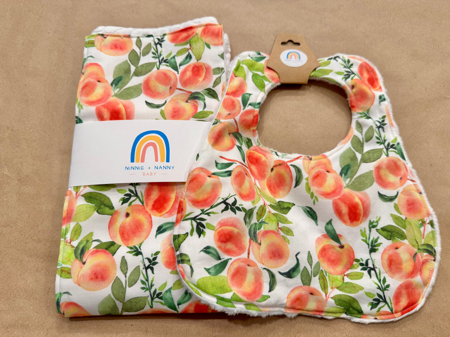 Georgia Peaches : Bib