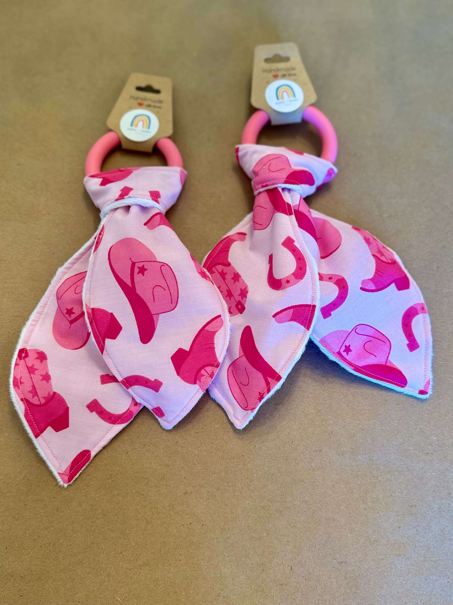 baby infant newborn babies baby gift baby shower gift baby boy baby girl baby shower gift ideas new mom mom-to-be expectant mom baby essentials baby must-haves bandana bib burp cloth sensory tag blanket blankie teether teething ring nursing feeding baby a