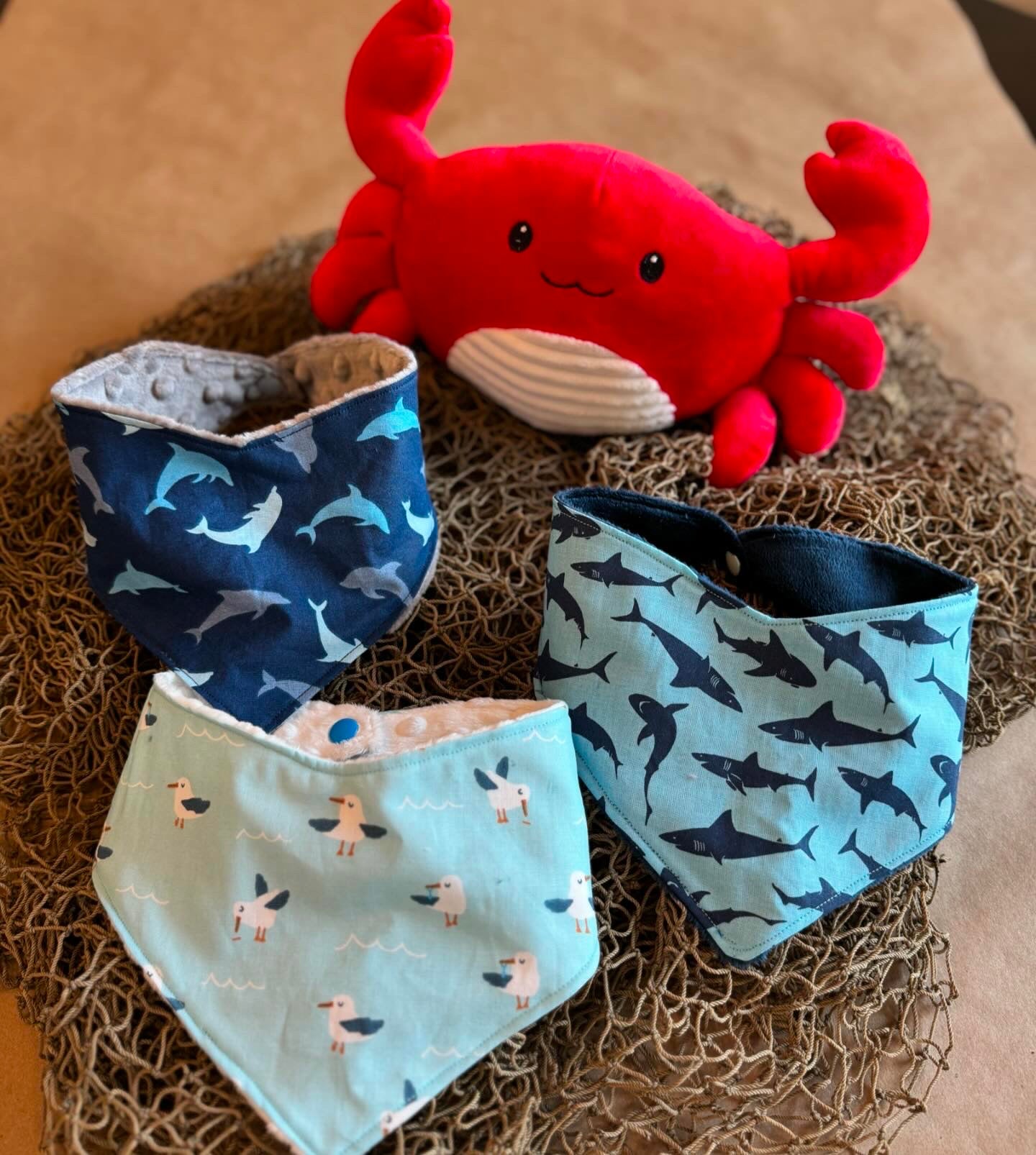 baby infant newborn babies baby gift baby shower gift baby boy baby girl baby shower gift ideas new mom mom-to-be expectant mom baby essentials baby must-haves bandana bib burp cloth sensory tag blanket blankie teether teething ring nursing feeding baby a