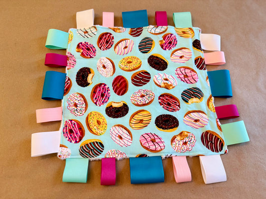 Donut : Tag Blanket