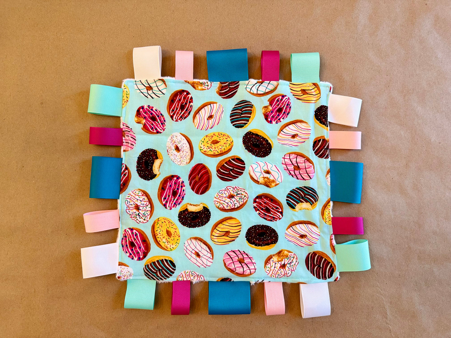 Donut : Tag Blanket