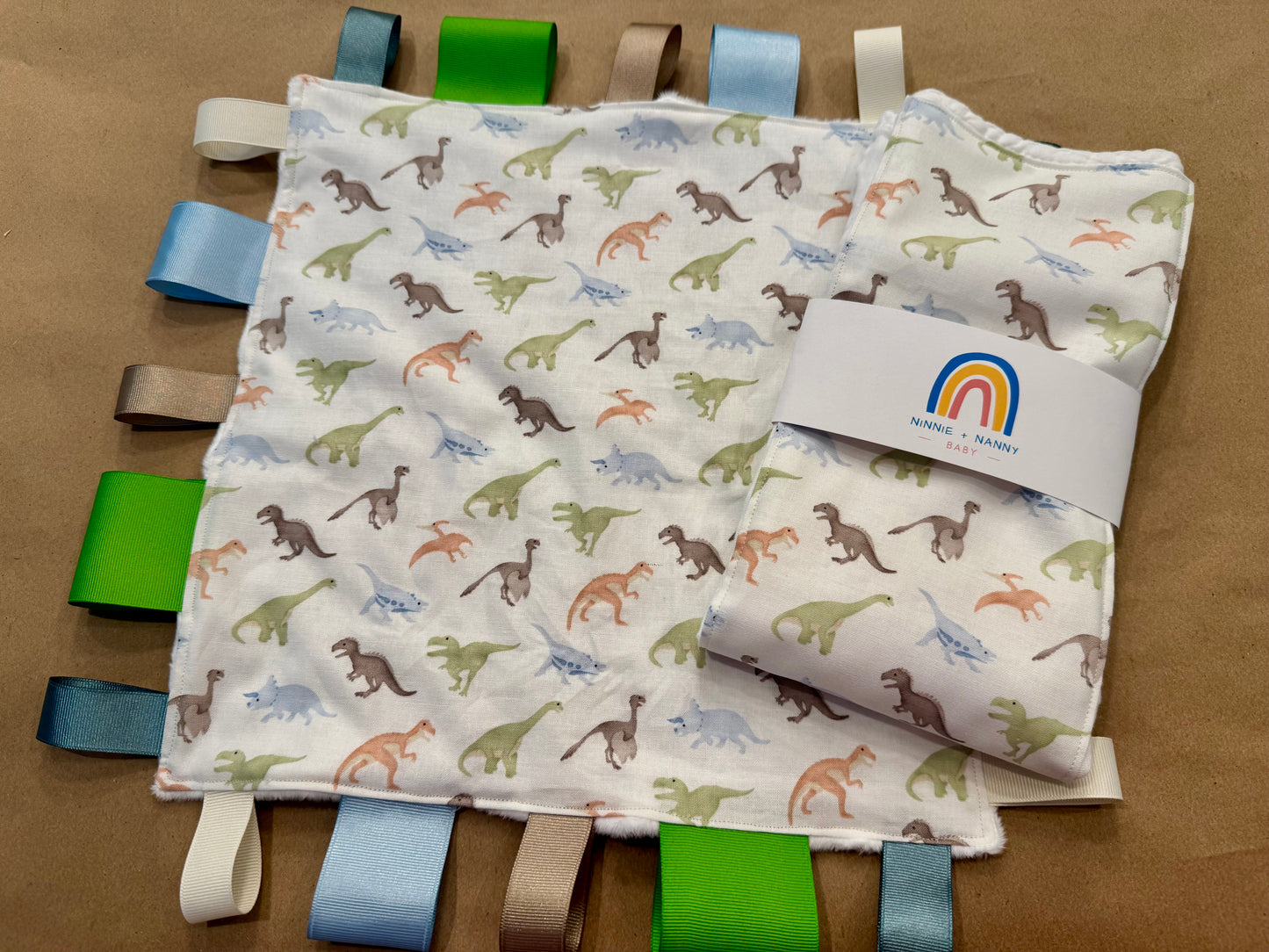 Dinosaur Buddies : Tag Blanket