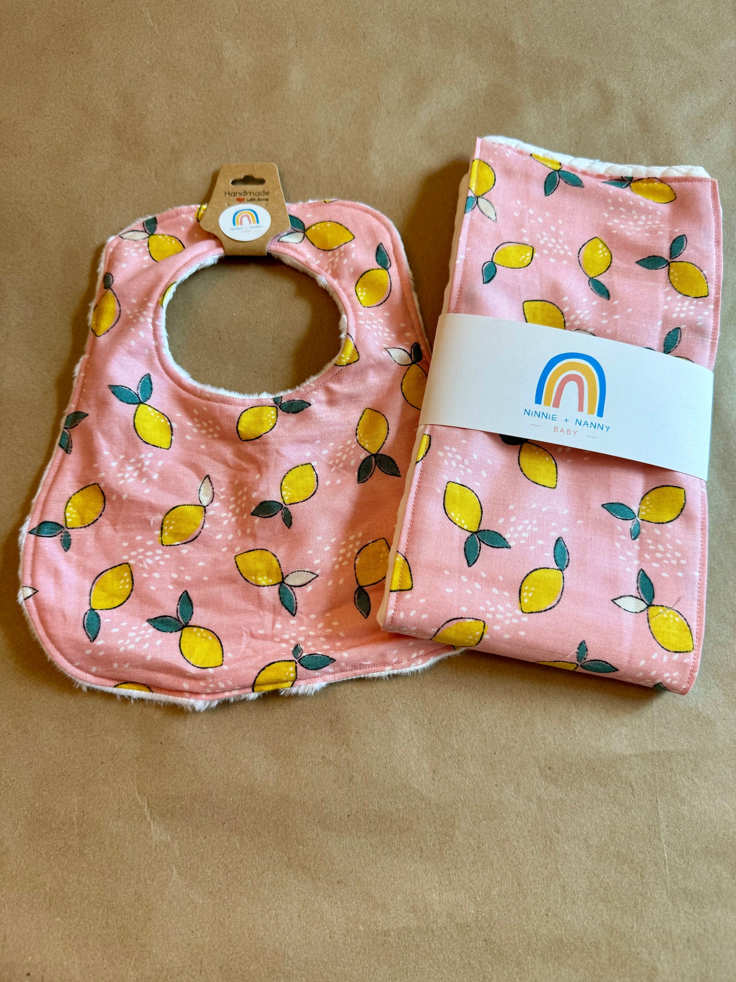 Lemons on Pink : Bib