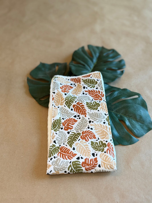 Jungle Leaves : Burp Cloth