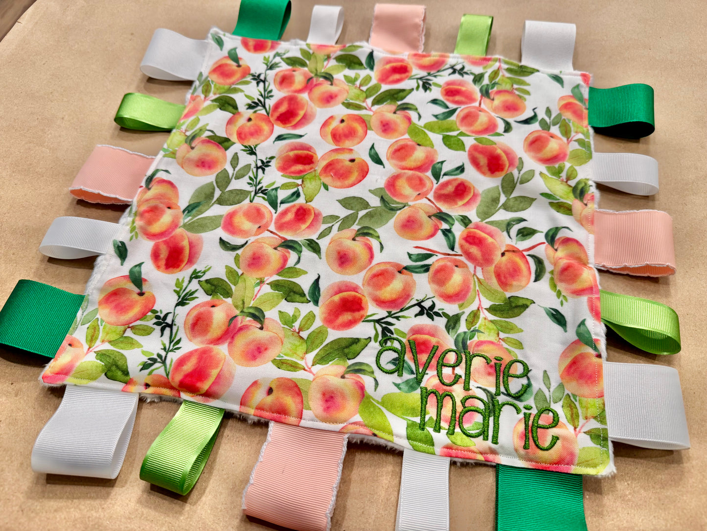 Georgia Peaches : Tag Blanket