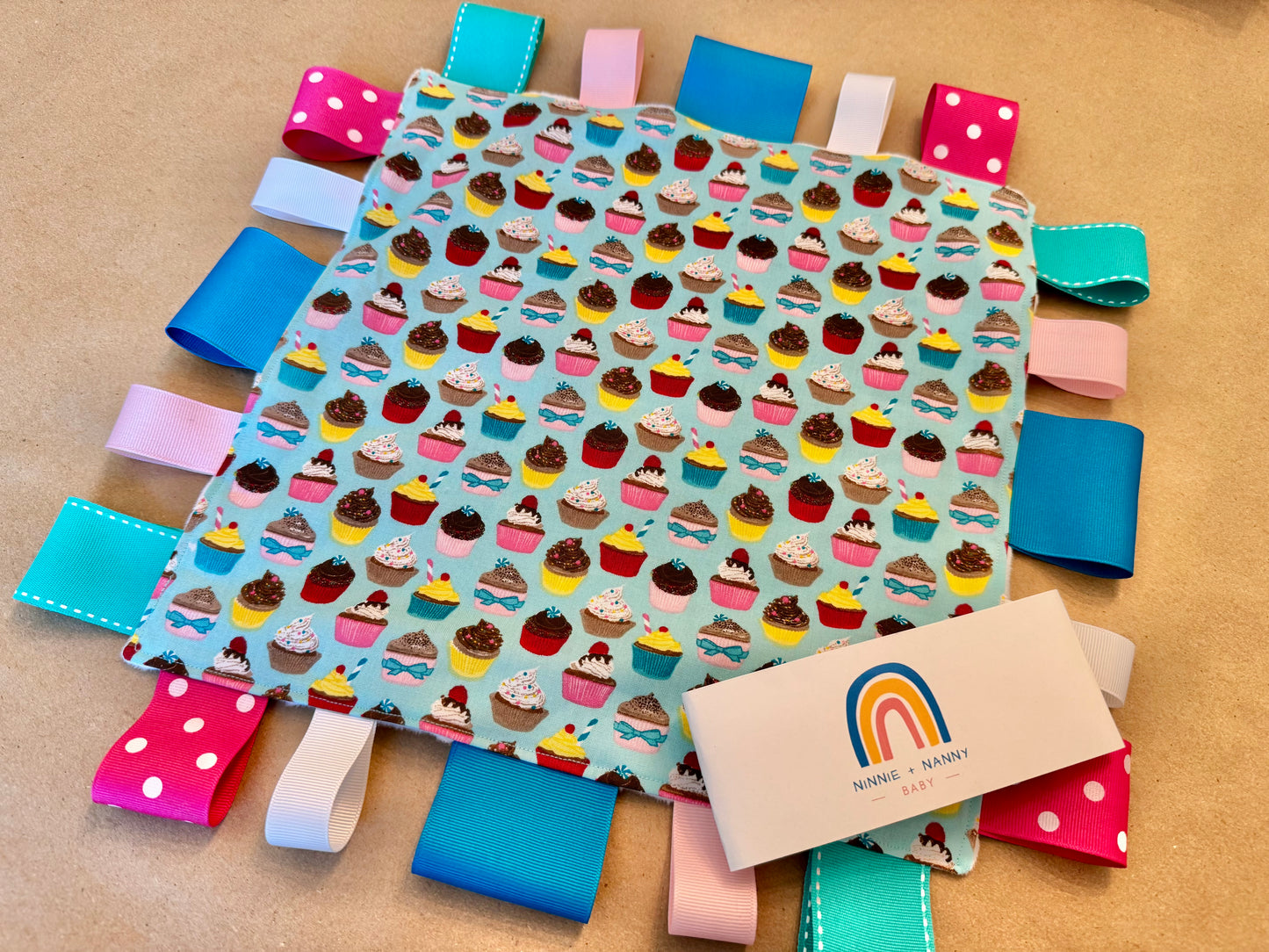 Little Cupcake : Tag Blanket