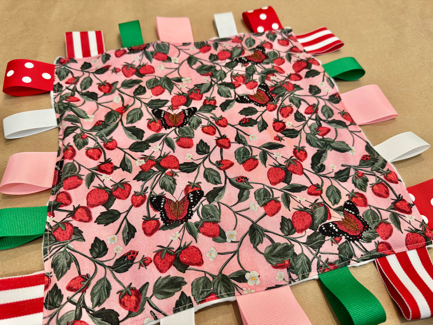 Bundle of Love - Strawberry Fields