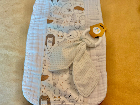 Forest Friends : Burp Cloth