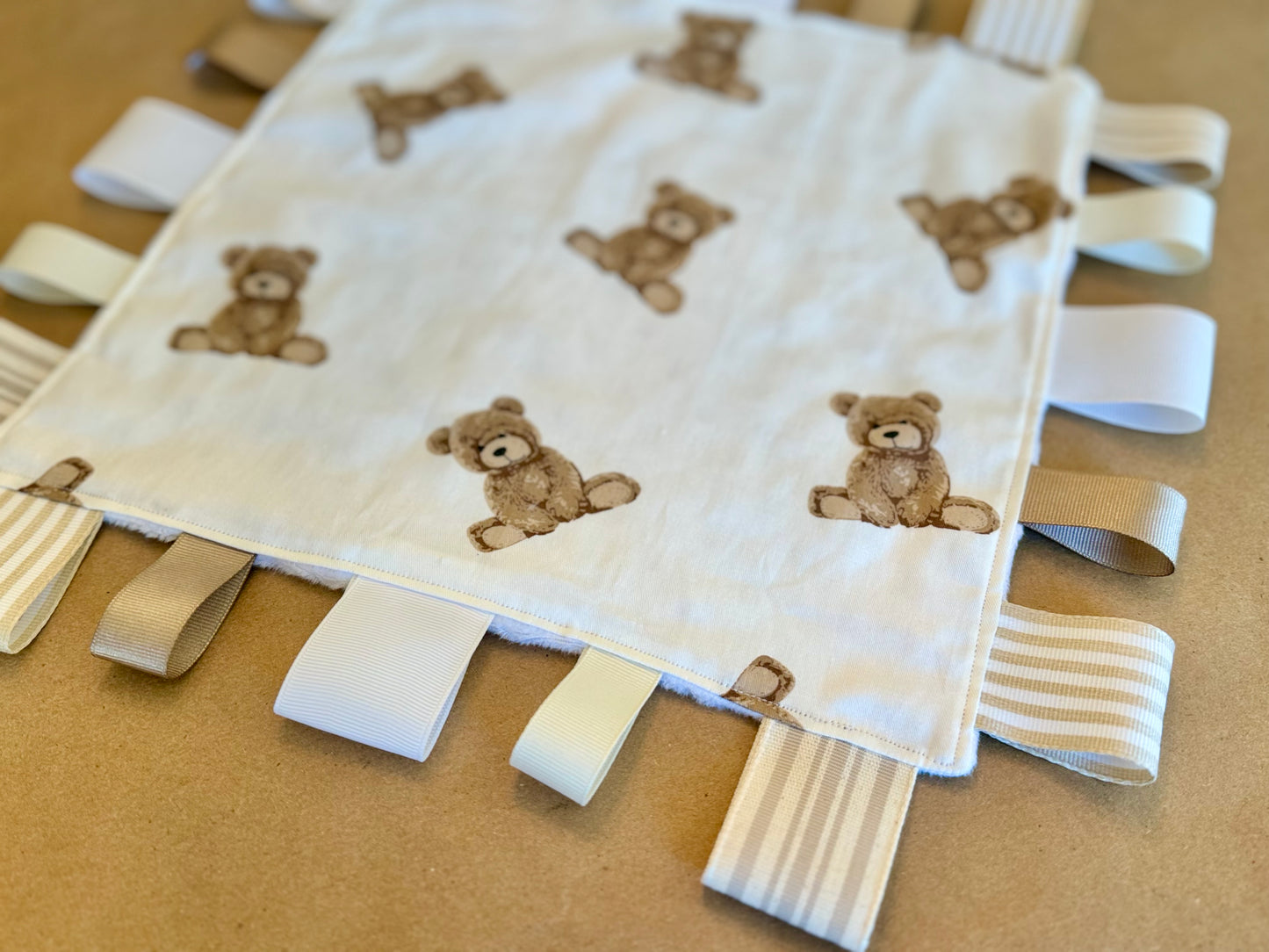 Teddy Bear : Tag Blanket