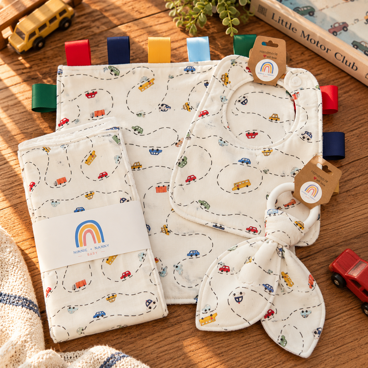 Little Motor Club : Burp Cloth