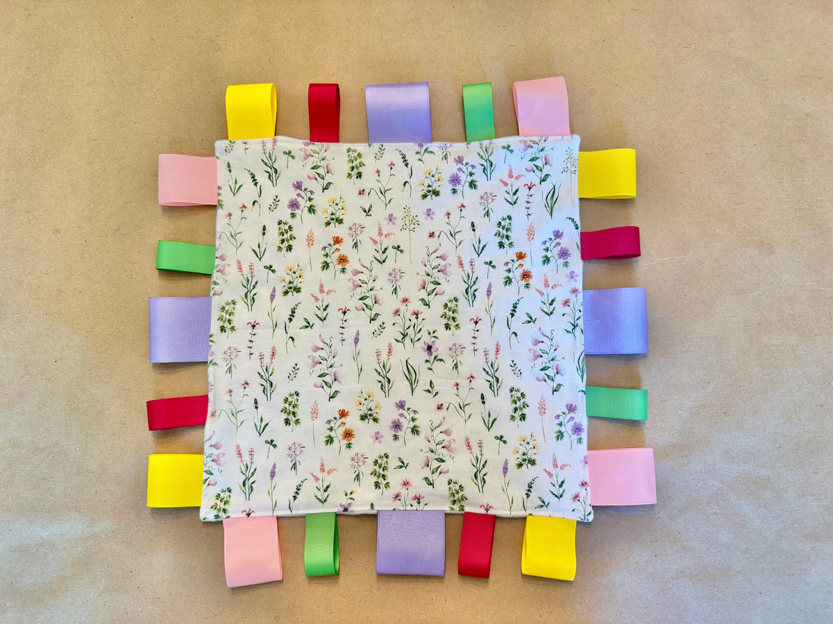 Texas in Bloom : Tag Blanket