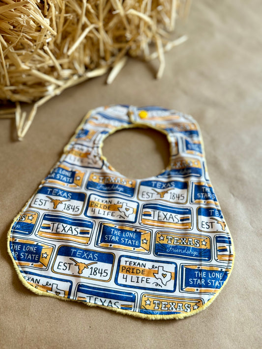 baby infant newborn babies baby gift baby shower gift baby boy baby girl baby shower gift ideas new mom mom-to-be expectant mom baby essentials baby must-haves bandana bib burp cloth sensory tag blanket blankie teether teething ring nursing feeding baby a